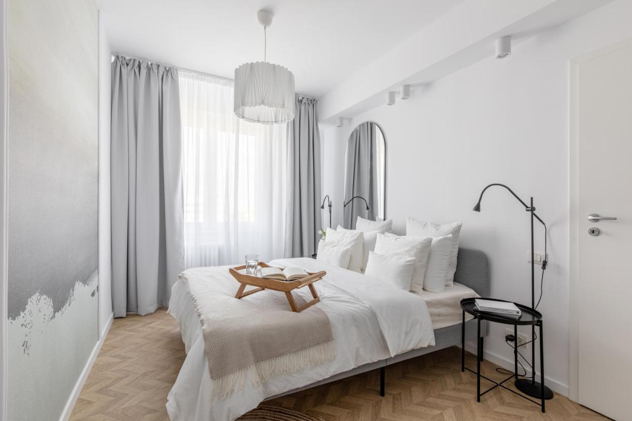 Poem By Urbanesq Apartment Bucharest Exterior photo